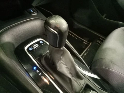 Toyota Corolla 1.8 125H BUSINESS E-CVT TOU SPORT