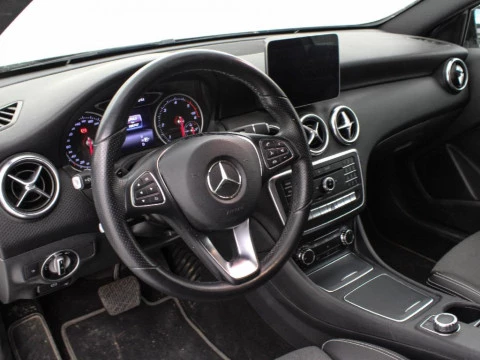 Mercedes-Benz Clase A A 200 D DCT 136CV 5P