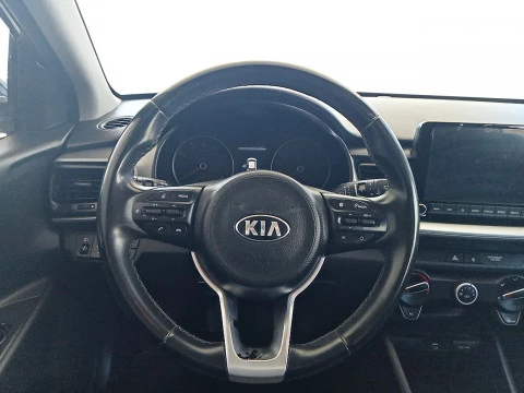 Kia Stonic  1.0 T-GDi MHEV Concept 100