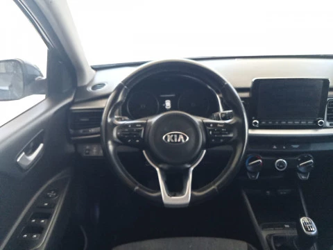 Kia Stonic  1.0 T-GDi MHEV Concept 100