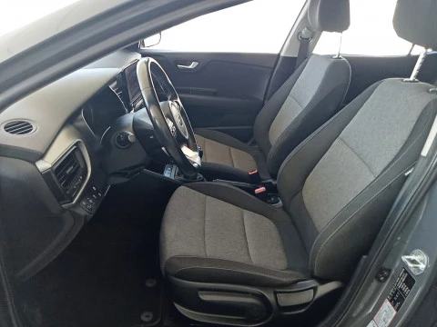 Kia Stonic  1.0 T-GDi MHEV Concept 100