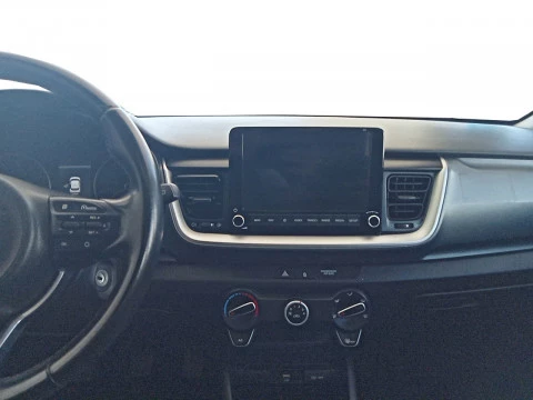 Kia Stonic  1.0 T-GDi MHEV Concept 100