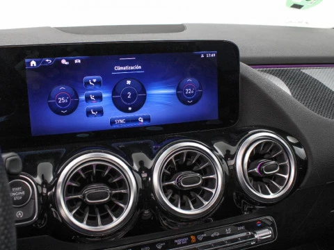 Mercedes-Benz GLA 2.0 GLA 200 D DCT 150 5P