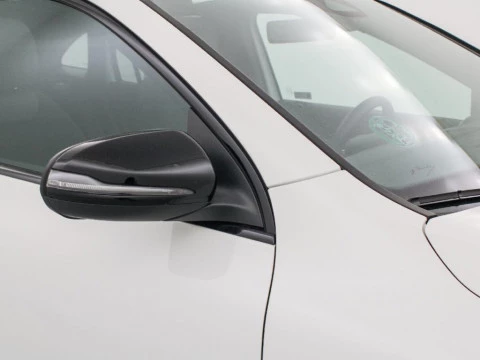 Mercedes-Benz GLA 2.0 GLA 200 D DCT 150 5P