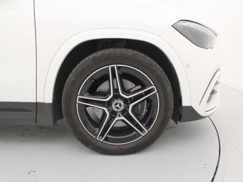 Mercedes-Benz GLA 2.0 GLA 200 D DCT 150 5P