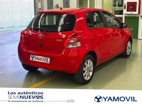 Toyota Yaris 1.3 VVT-I Connect 74 kW (101 CV)