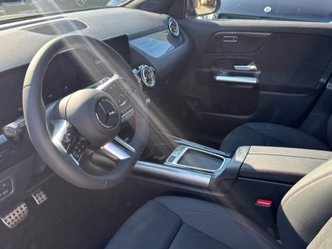 Mercedes-Benz GLA  200 d