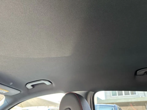 Mercedes-Benz GLA  200 d