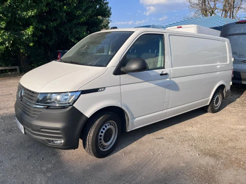 Volkswagen Transporter FURGON TALLER LARGO 150CV