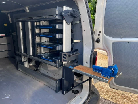 Volkswagen Transporter FURGON TALLER LARGO 150CV