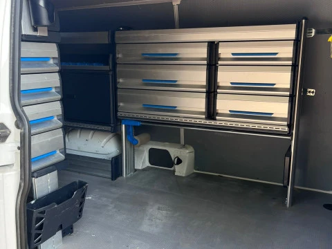 Volkswagen Transporter FURGON TALLER LARGO 150CV