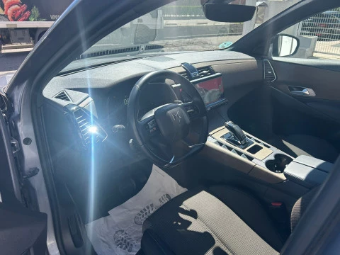 DS 7 Crossback BlueHDi DE 96kW (130CV) Auto. SO CHIC