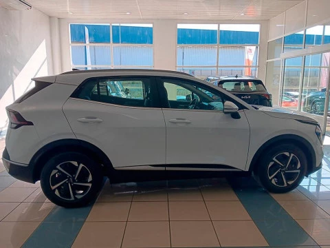 Kia Sportage 1.6 T-GDI MHEV 110KW DRIVE 5P Kia Sportage 1.6 T-GDI MHEV 110KW DRIVE 5P