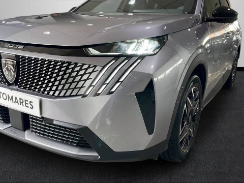 Peugeot 5008 Hybrid 1.2 107KW Allure eDCS6