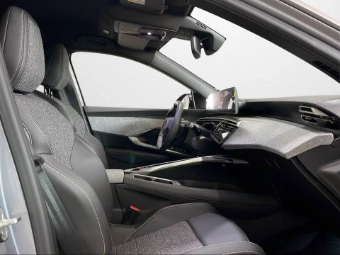 Peugeot 5008 Hybrid 1.2 107KW Allure eDCS6