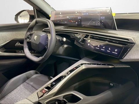 Peugeot 5008 Hybrid 1.2 107KW Allure eDCS6