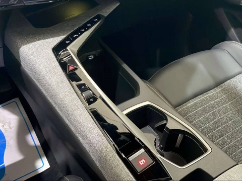 Peugeot 5008 Hybrid 1.2 107KW Allure eDCS6