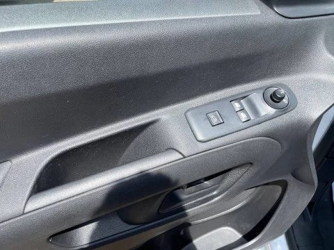 Peugeot Partner Standard 600kg BlueHDi 73kW