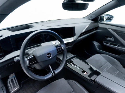 Opel Astra Electric 54kWh GS Auto