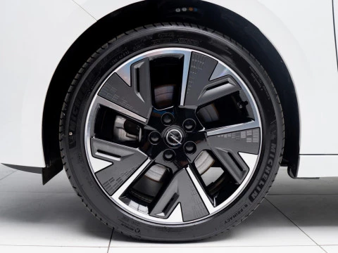 Opel Astra Electric 54kWh GS Auto