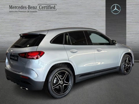 Mercedes-Benz GLA  200 d