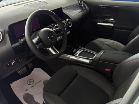 Mercedes-Benz GLA  200 d