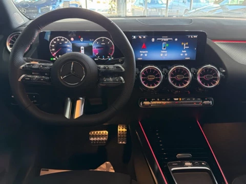 Mercedes-Benz GLA  200 d