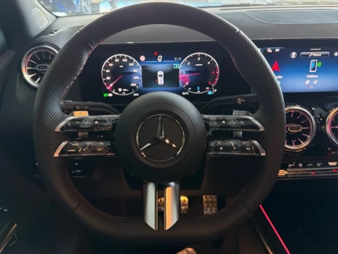 Mercedes-Benz GLA  200 d
