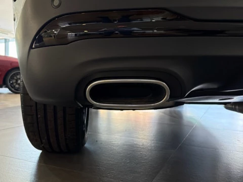 Mercedes-Benz GLA  200 d