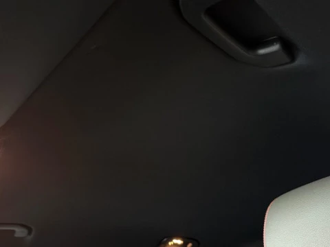 Mercedes-Benz GLA  200 d