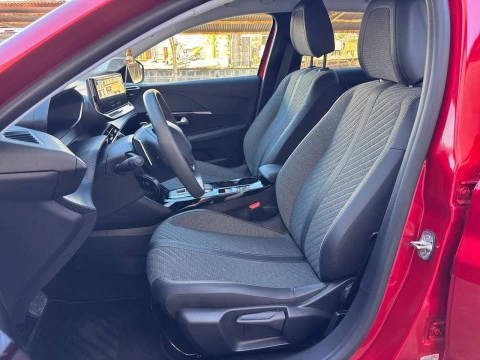 Peugeot 208 Allure HYBRID 110 eDCS6