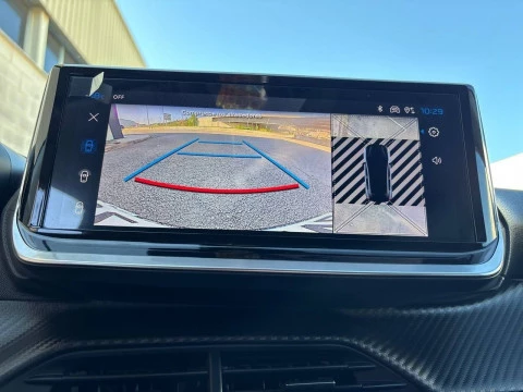 Peugeot 208 Allure HYBRID 110 eDCS6