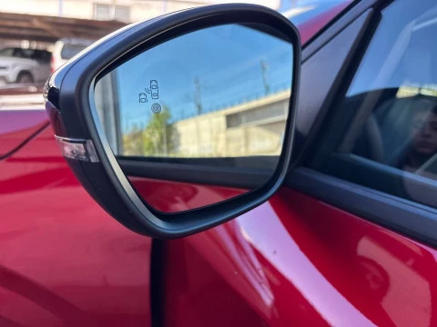 Peugeot 208 Allure HYBRID 110 eDCS6