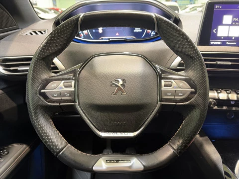 Peugeot 5008 PureTech 130 GT Line 96 kW (130 CV)