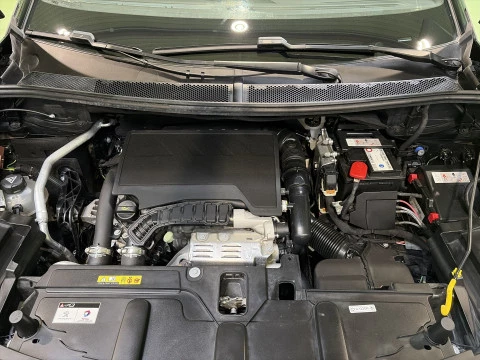 Peugeot 5008 PureTech 130 GT Line 96 kW (130 CV)