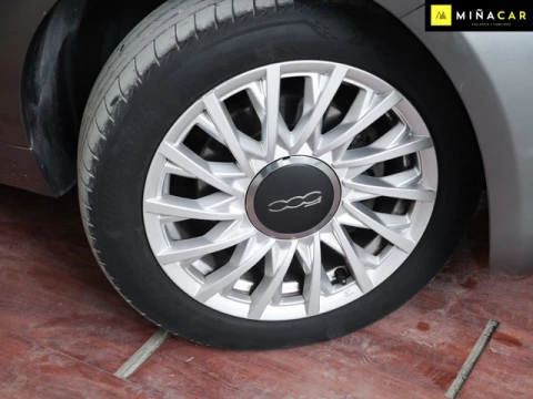 Fiat 500 1.0 Hybrid Dolcevita 51 kW (70 CV)