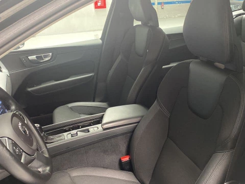 Volvo XC60 2.0 D4 MOMENTUM AUTO 4WD 5P