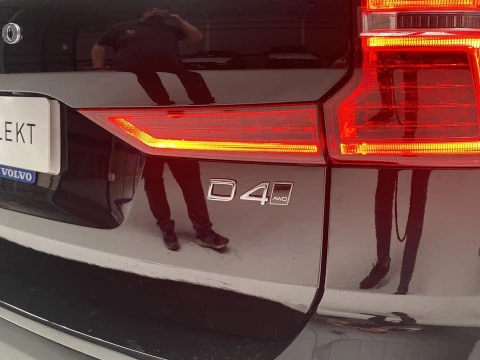 Volvo XC60 2.0 D4 MOMENTUM AUTO 4WD 5P