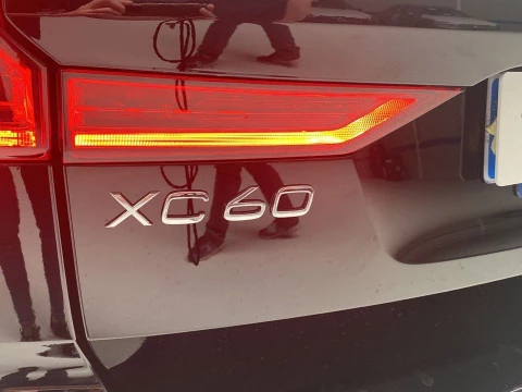Volvo XC60 2.0 D4 MOMENTUM AUTO 4WD 5P