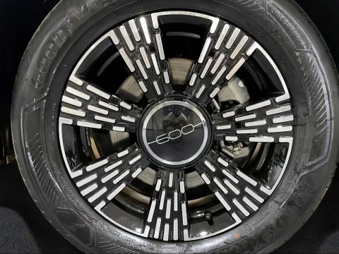 Fiat 600 600 Icon MHEV 1.2 81kW (110CV) DDCT