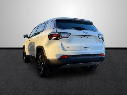 Jeep Compass eHybrid 1.5 MHEV 130HP Altitude DCT