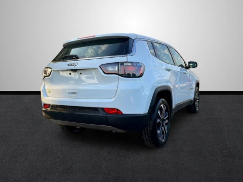 Jeep Compass eHybrid 1.5 MHEV 130HP Altitude DCT