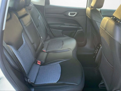 Jeep Compass eHybrid 1.5 MHEV 130HP Altitude DCT