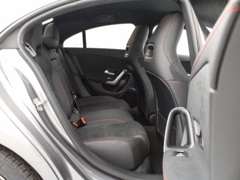 Mercedes-Benz CLA 200 MHEV 163CV 4P