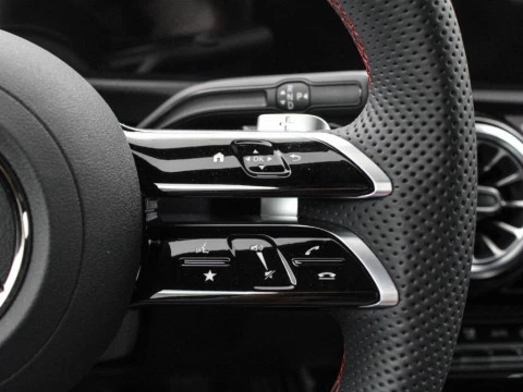 Mercedes-Benz CLA 200 MHEV 163CV 4P