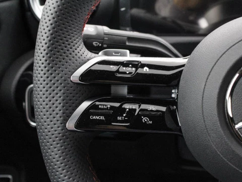 Mercedes-Benz CLA 200 MHEV 163CV 4P