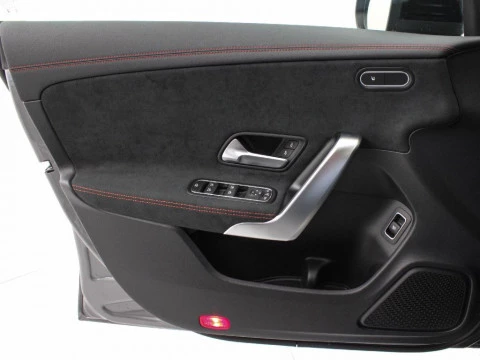 Mercedes-Benz CLA 200 MHEV 163CV 4P