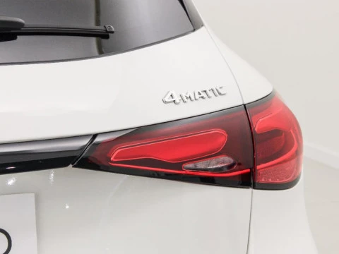 Mercedes-Benz Clase GLC 2.0 GLC 300 E PHEV AUTO 4MATIC 313 5P