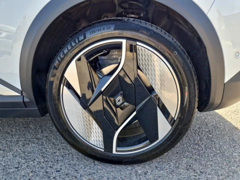 Renault Scenic E-Tech Iconic 160 kW (220CV) gran autonomía