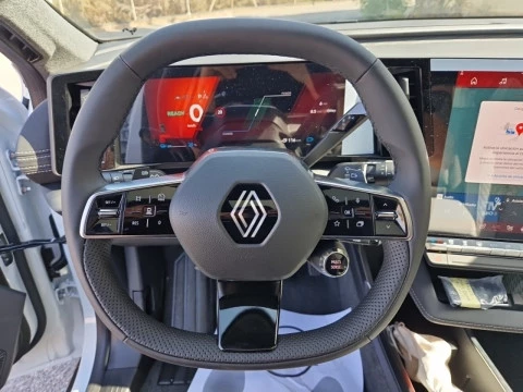 Renault Scenic E-Tech Iconic 160 kW (220CV) gran autonomía